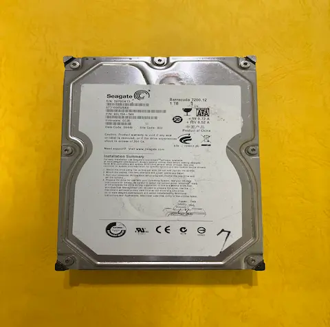 住東園街 客戶謝先生4TB