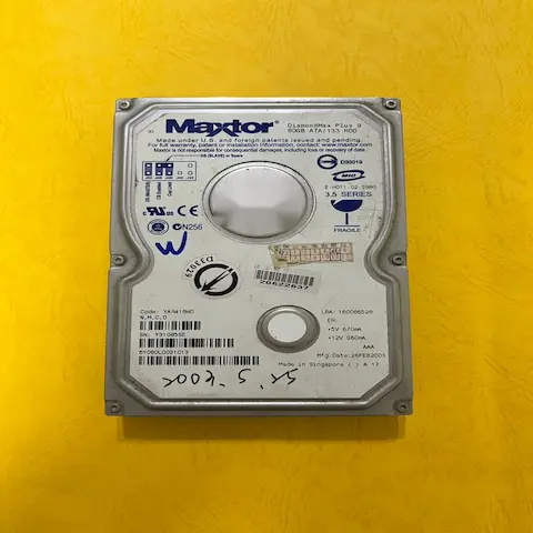 住東園街 客戶謝先生4TB