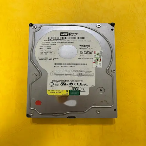 住東園街 客戶謝先生4TB