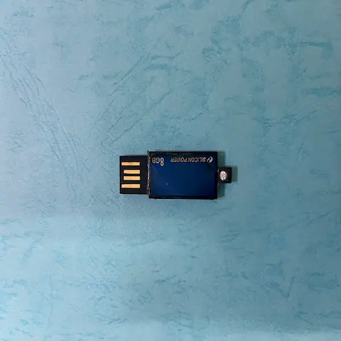 唐先生 | USB隨身碟沒有反應