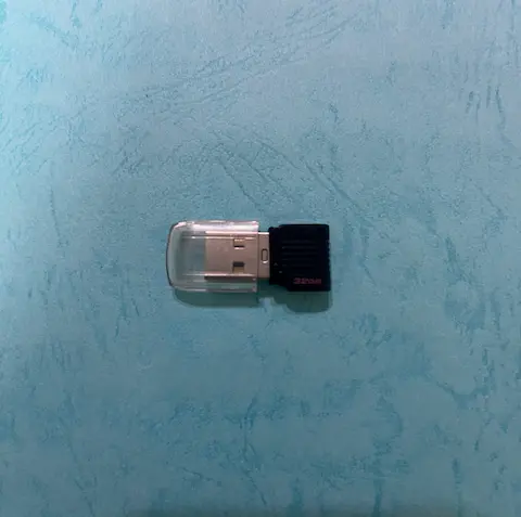 林小姐 | USB隨身碟無法讀取