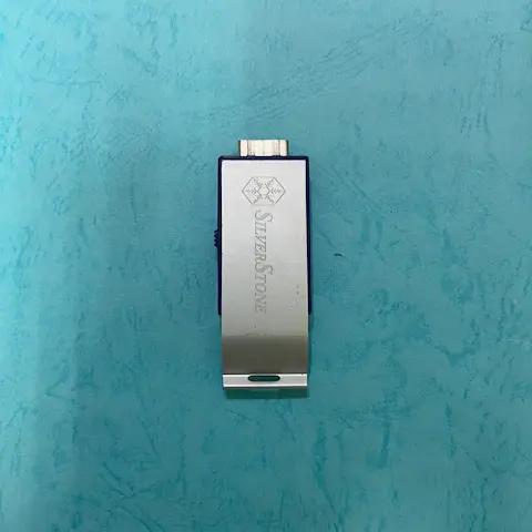 江先生 | USB隨身碟讀取頭斷裂