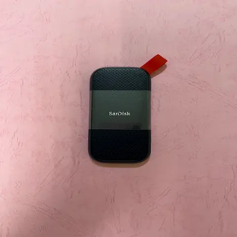 王先生|SSD 固態硬碟讀不到