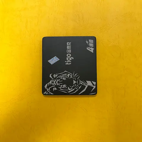 謝先生 | 固態硬碟沒有反應