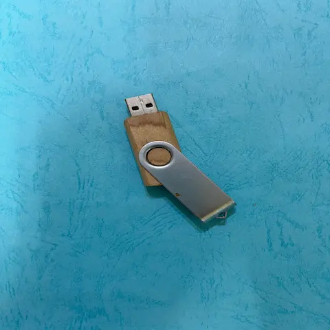 邱先生 | USB隨身碟讀不到