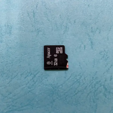 林先生|APECER TF記憶卡故障