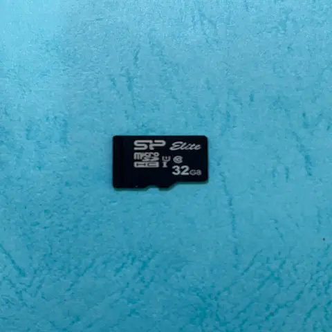 蘇先生|TF記憶卡要求FORMAT