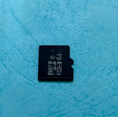 何小姐|TF記憶卡中毒資料遺失